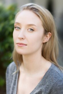 Lily Loveless Photos