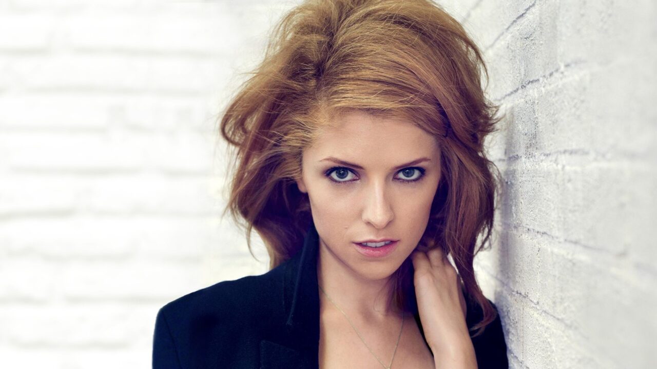 Anna Kendrick Background images