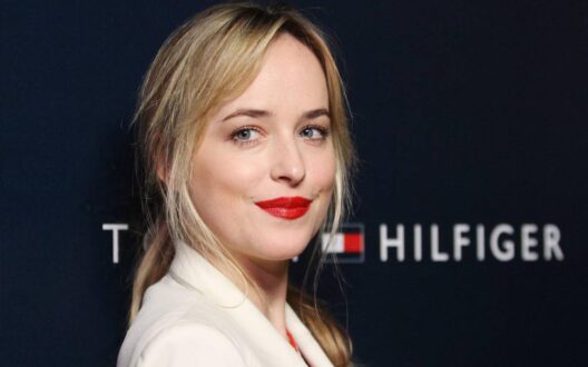 Dakota Johnson Photos