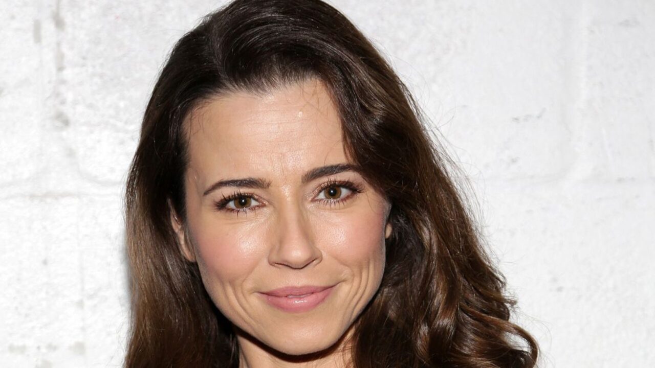 Linda Cardellini HD Wallpapers